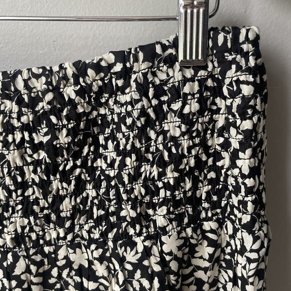 J. Jill Smocked Waist layered Skirt Womens A-Line Size Large Black Floral Cotton - Picture 4 of 8